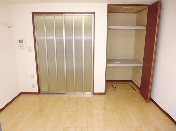 ハイビスカスの物件内観写真